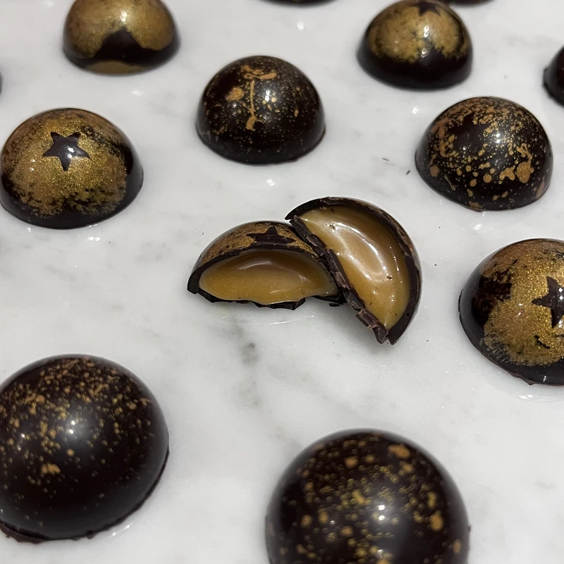 Salted caramel fleur chocolate piece whole